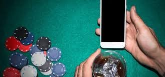 Antarmuka permainan Casino Hold'em di target77 dengan kartu dan opsi taruhan